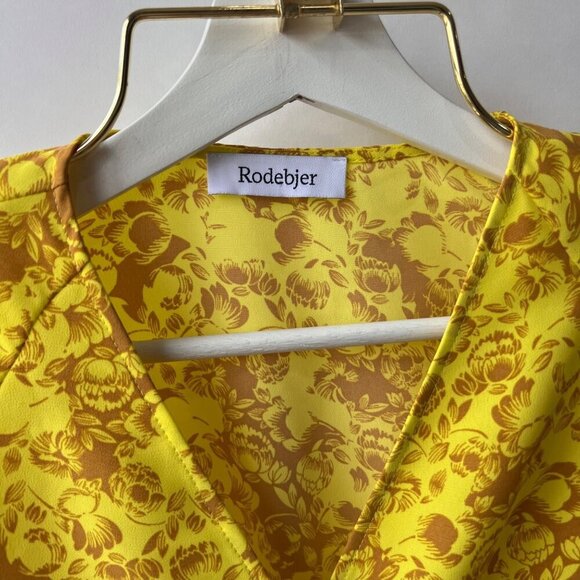 Rodebjer floral print wrap top, yellow, Size L - Picture 4 of 8